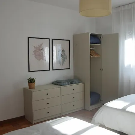 Semesterbostad Casa En Chapela, Con Vistas A La Ria De Vigo