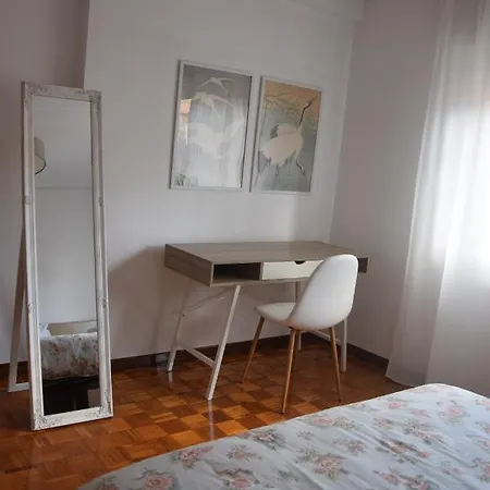 Semesterbostad Casa En Chapela, Con Vistas A La Ria De Vigo